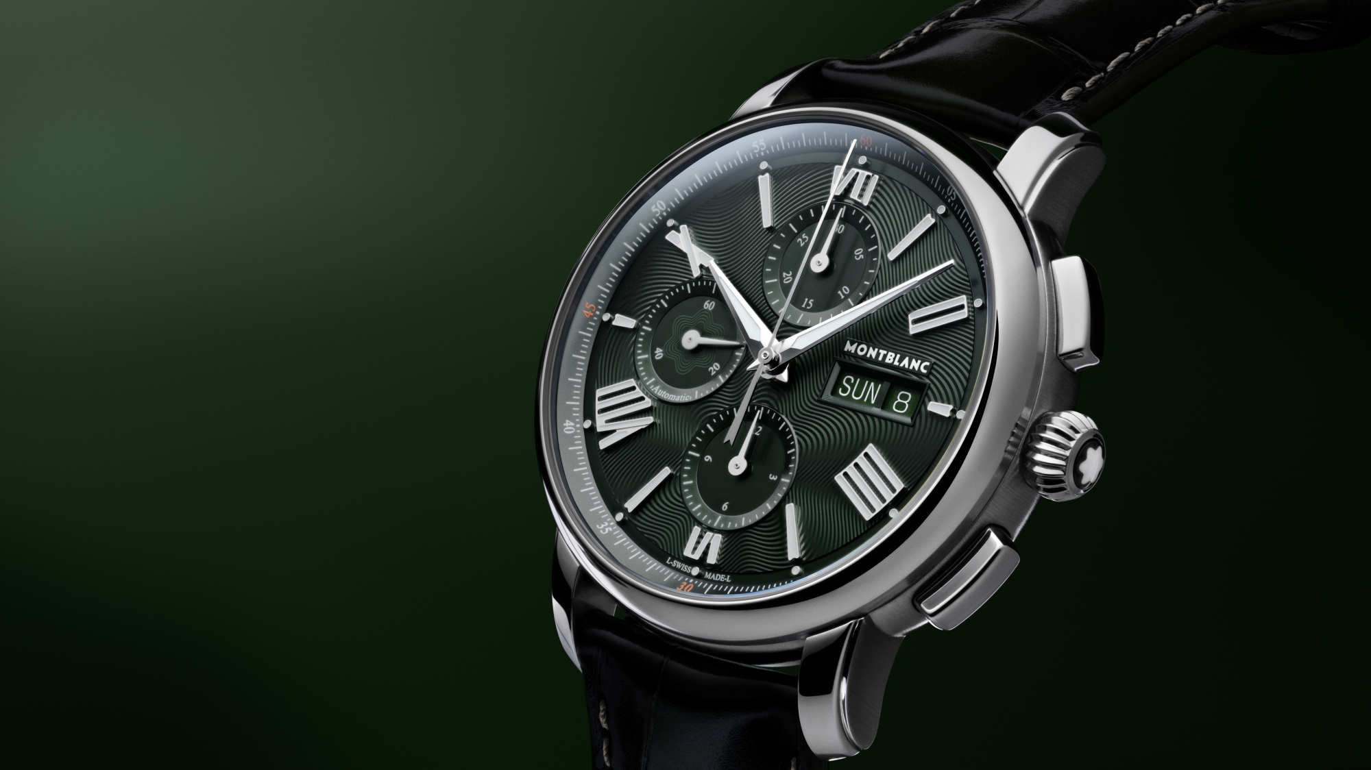 Montblanc Star Legacy Green Exploding Star mang sắc xanh tươi mới cho thiết kế huyền thoại