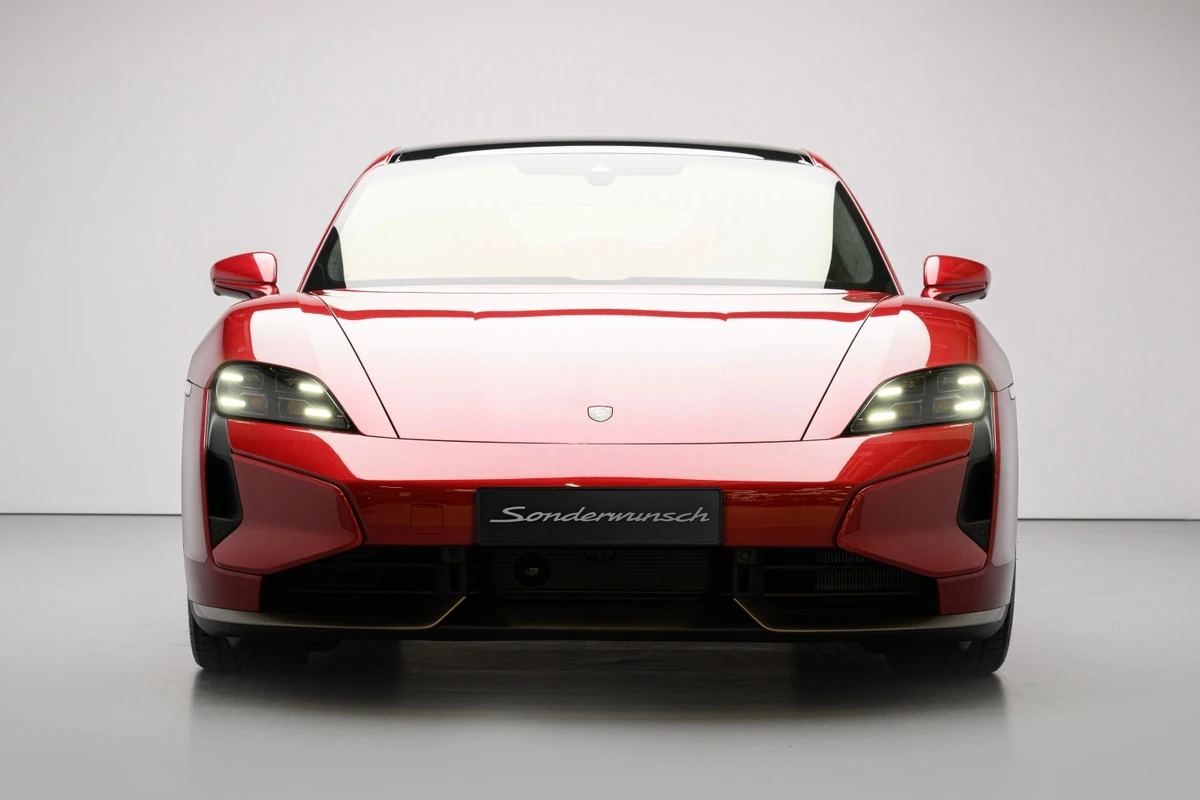 Siêu phẩm Porsche Taycan Turbo K-Edition chính thức ra mắt