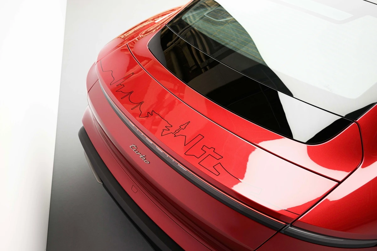 Siêu phẩm Porsche Taycan Turbo K-Edition chính thức ra mắt