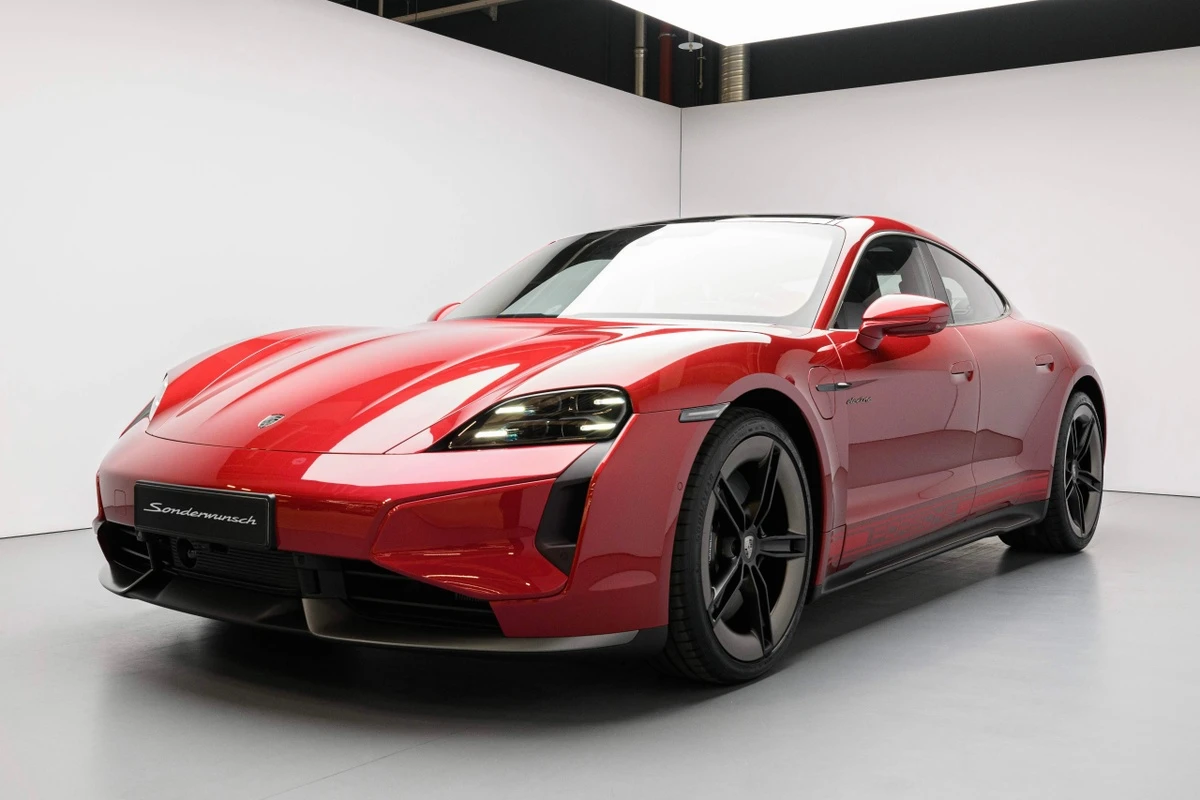 Siêu phẩm Porsche Taycan Turbo K-Edition chính thức ra mắt