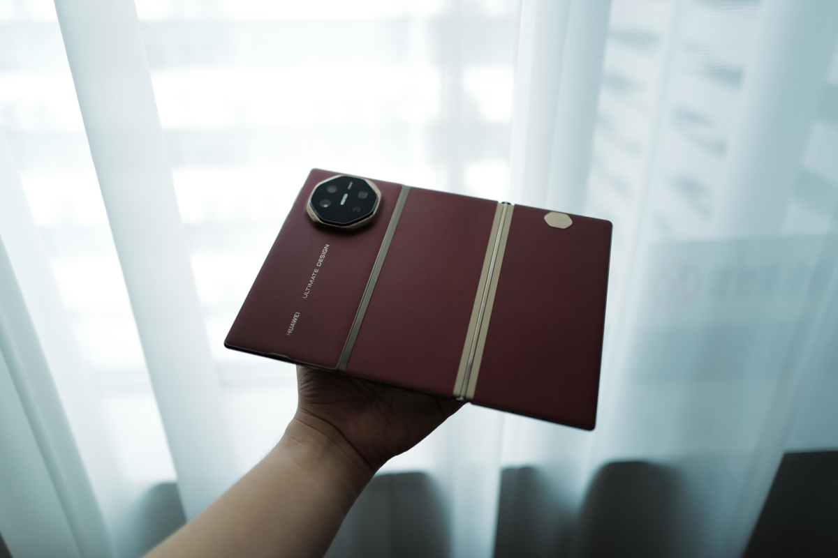 Huawei Mate XT Ultimate Design