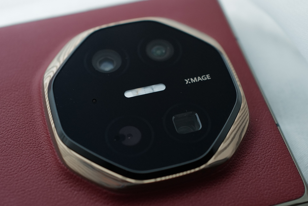 Huawei Mate XT Ultimate Design