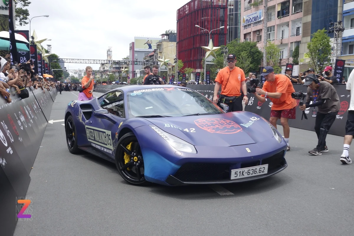 Gumball 3000 tập trung tại trung tâm Quận 1 để chuẩn bị cho sự kiện
