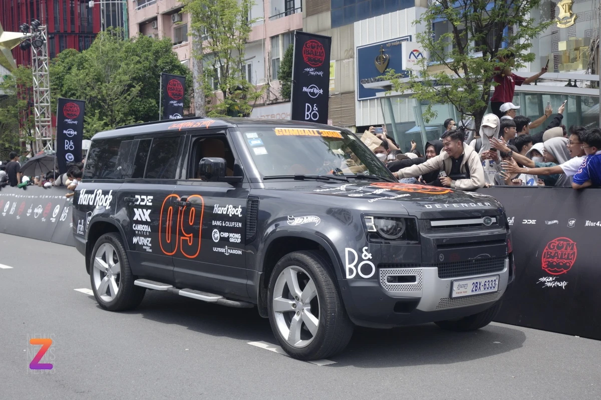 Gumball 3000 tập trung tại trung tâm Quận 1 để chuẩn bị cho sự kiện
