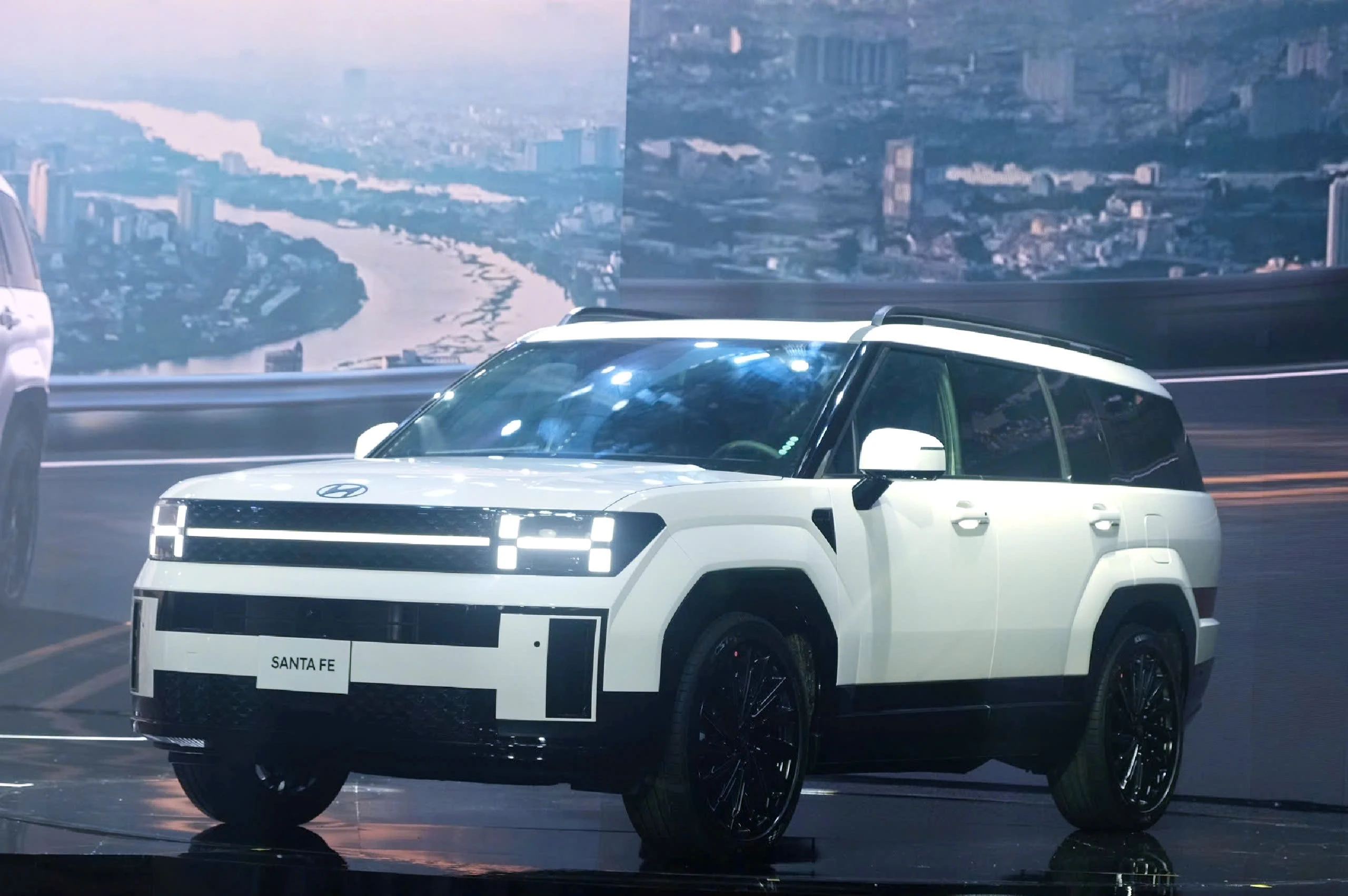 Siêu phẩm Hyundai Santa Fe 2024 chính thức ra mắt