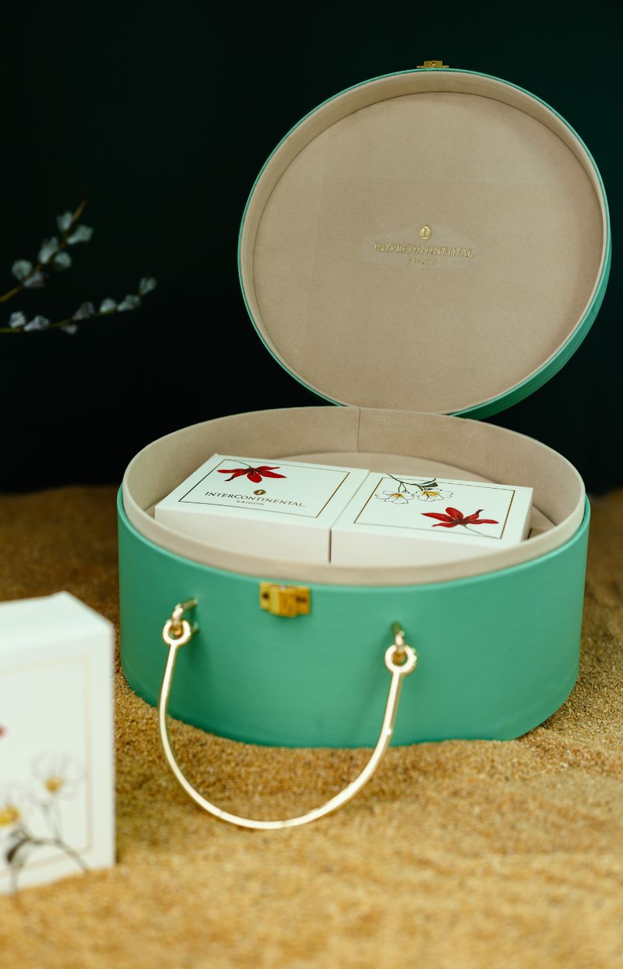 Thị trường bánh trung thu cao cấp 2024: xa hoa về chất lượng, tăng trưởng về số lượng
