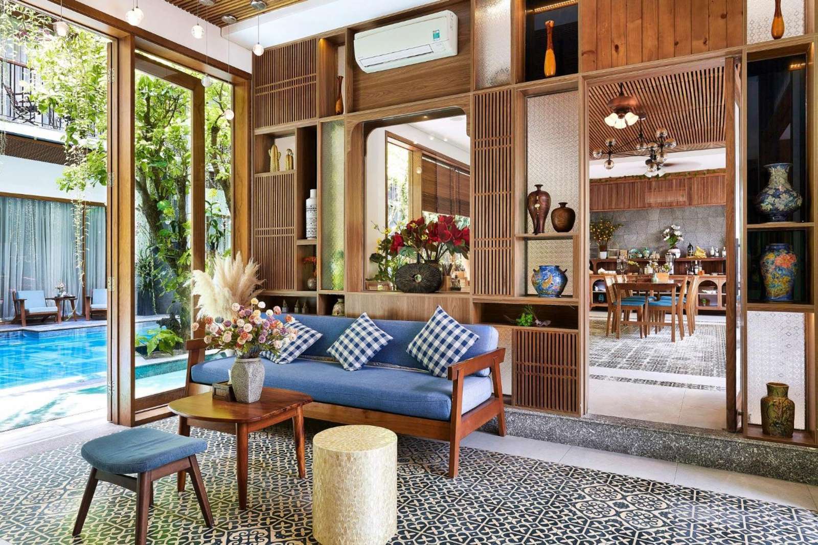 Tam House Villa Hotel là một “ốc đảo xanh” bình yên giữa lòng thành phố Đà Nẵng sôi động.