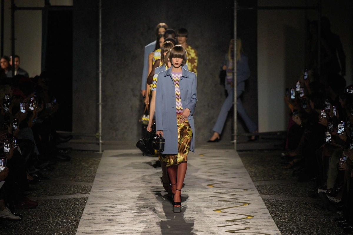 BST mới của Versace