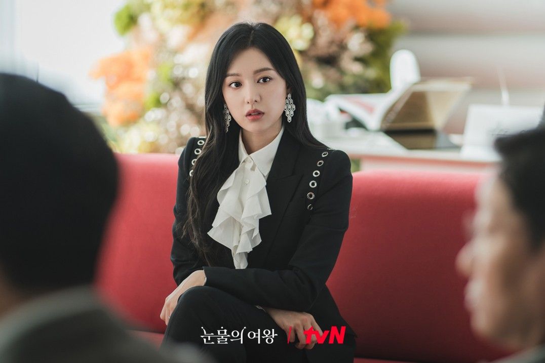 Diễn viên Kim Ji Won
