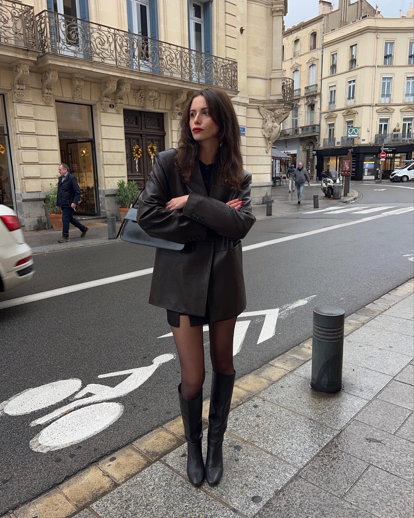 Fashionista người Pháp gợi ý 5 món thời trang cơ bản mùa thu đông