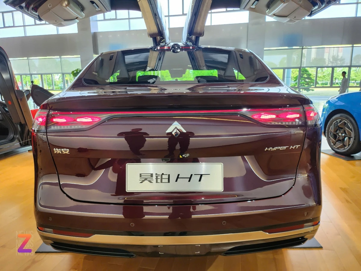 GAC Aion Hyptec HT - xe điện cửa cánh chim ra mắt Đông Nam Á