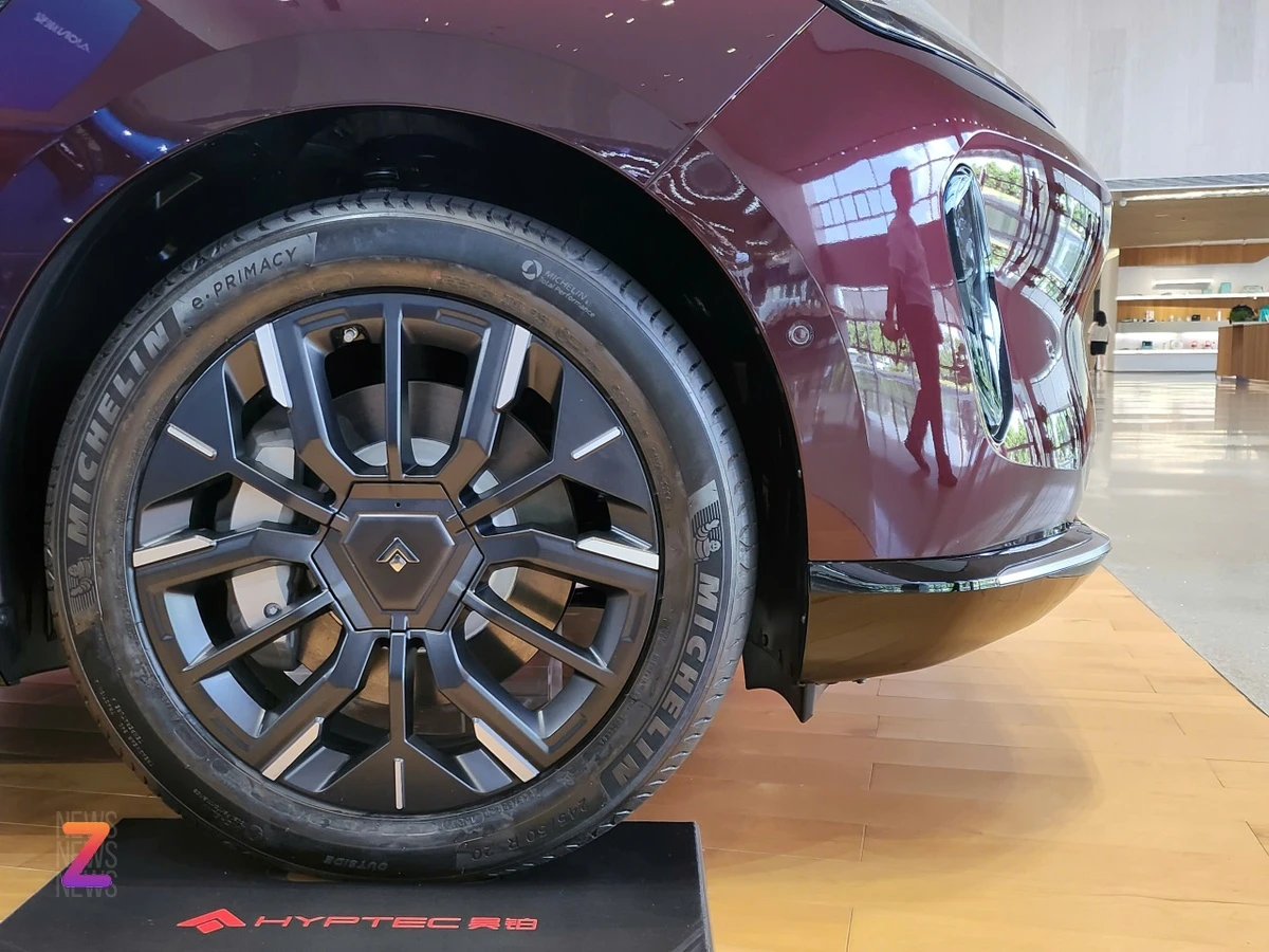 GAC Aion Hyptec HT - xe điện cửa cánh chim ra mắt Đông Nam Á