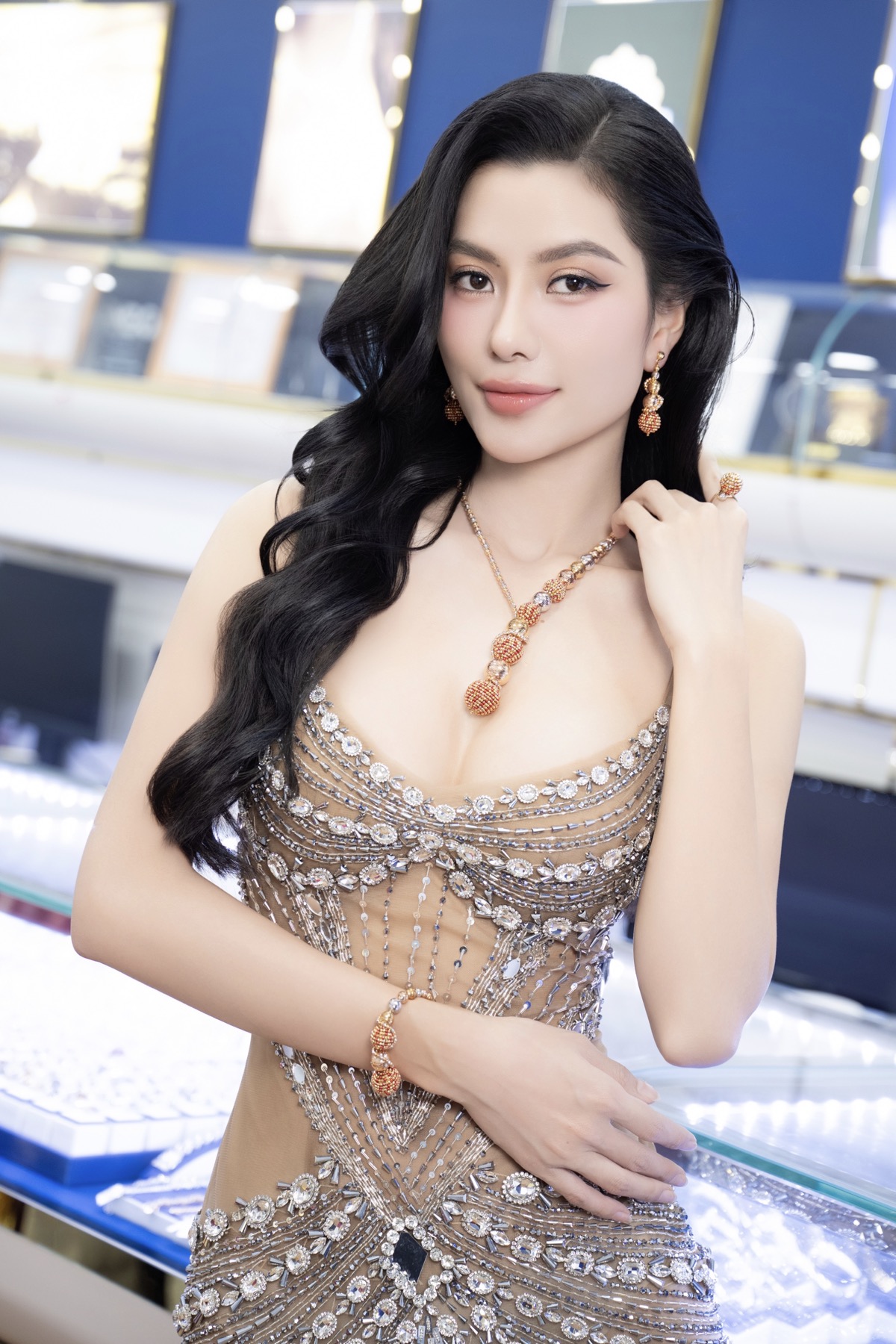 Hoa hậu Hoàng Thanh Nga
