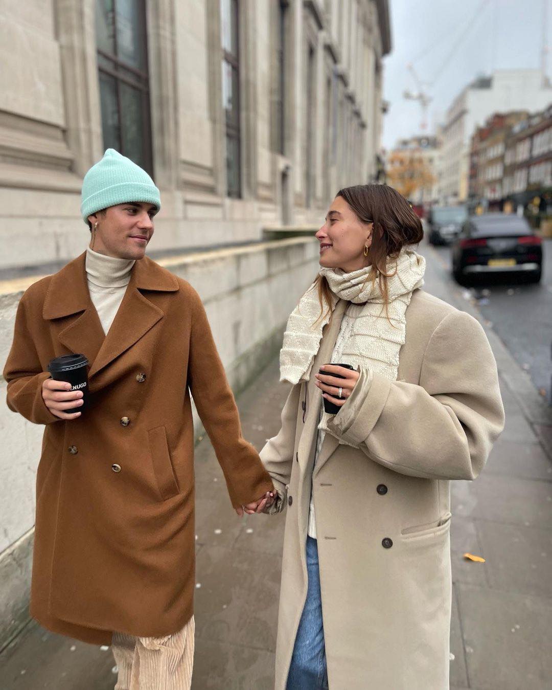 Hailey Bieber - cô vợ "chữa lành" cuộc đời Justin Bieber: Là tiểu thư gia thế "không vừa", chịu nhiều ấm ức vì yêu