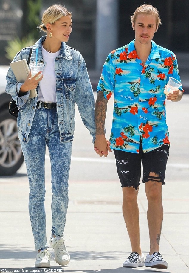 Hailey Bieber - cô vợ "chữa lành" cuộc đời Justin Bieber: Là tiểu thư gia thế "không vừa", chịu nhiều ấm ức vì yêu