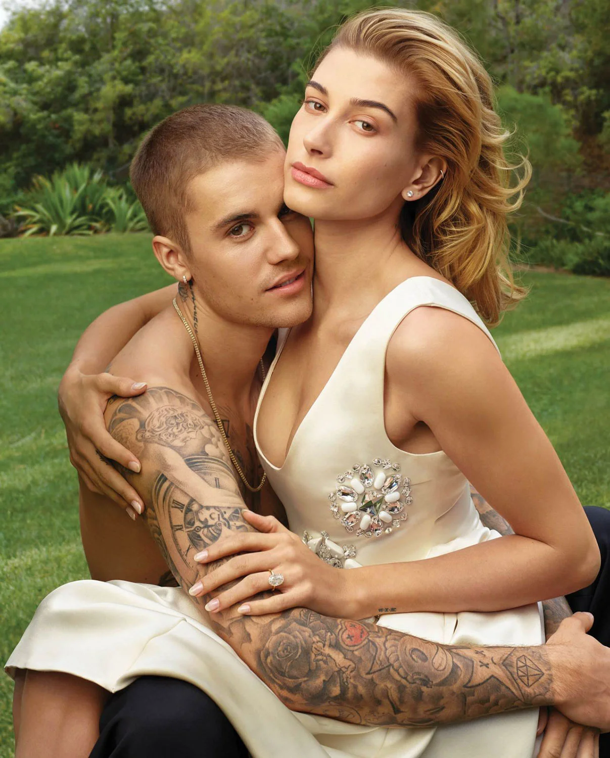 Hailey Bieber - cô vợ "chữa lành" cuộc đời Justin Bieber: Là tiểu thư gia thế "không vừa", chịu nhiều ấm ức vì yêu
