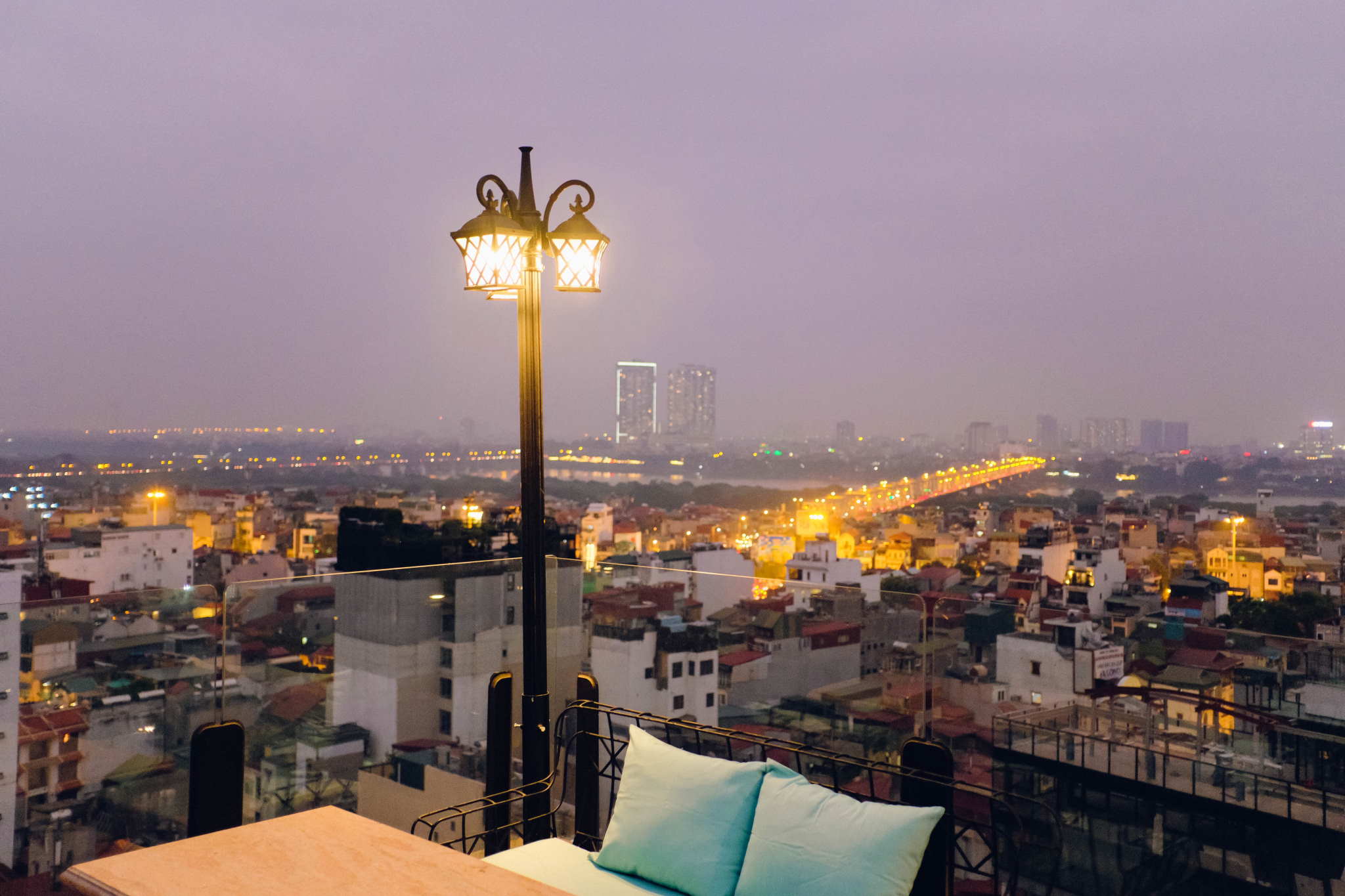 Khám phá 5 nhà hàng view đẹp Hà Nội - Check-in là mê ngay!