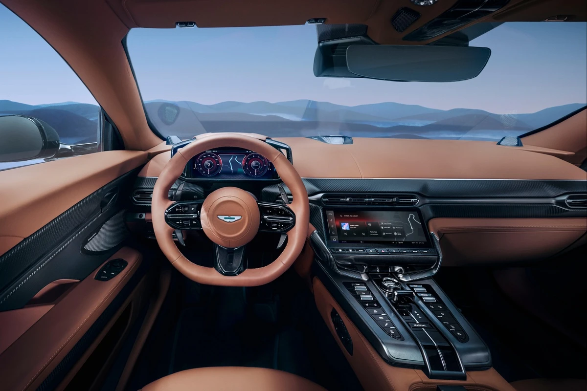 Siêu phẩm Aston Martin Vanquish bất ngờ hồi sinh