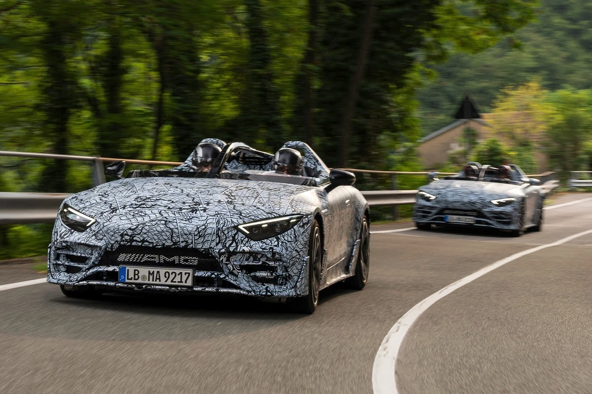 Siêu phẩm Mercedes-AMG PureSpeed chính thức lộ diện