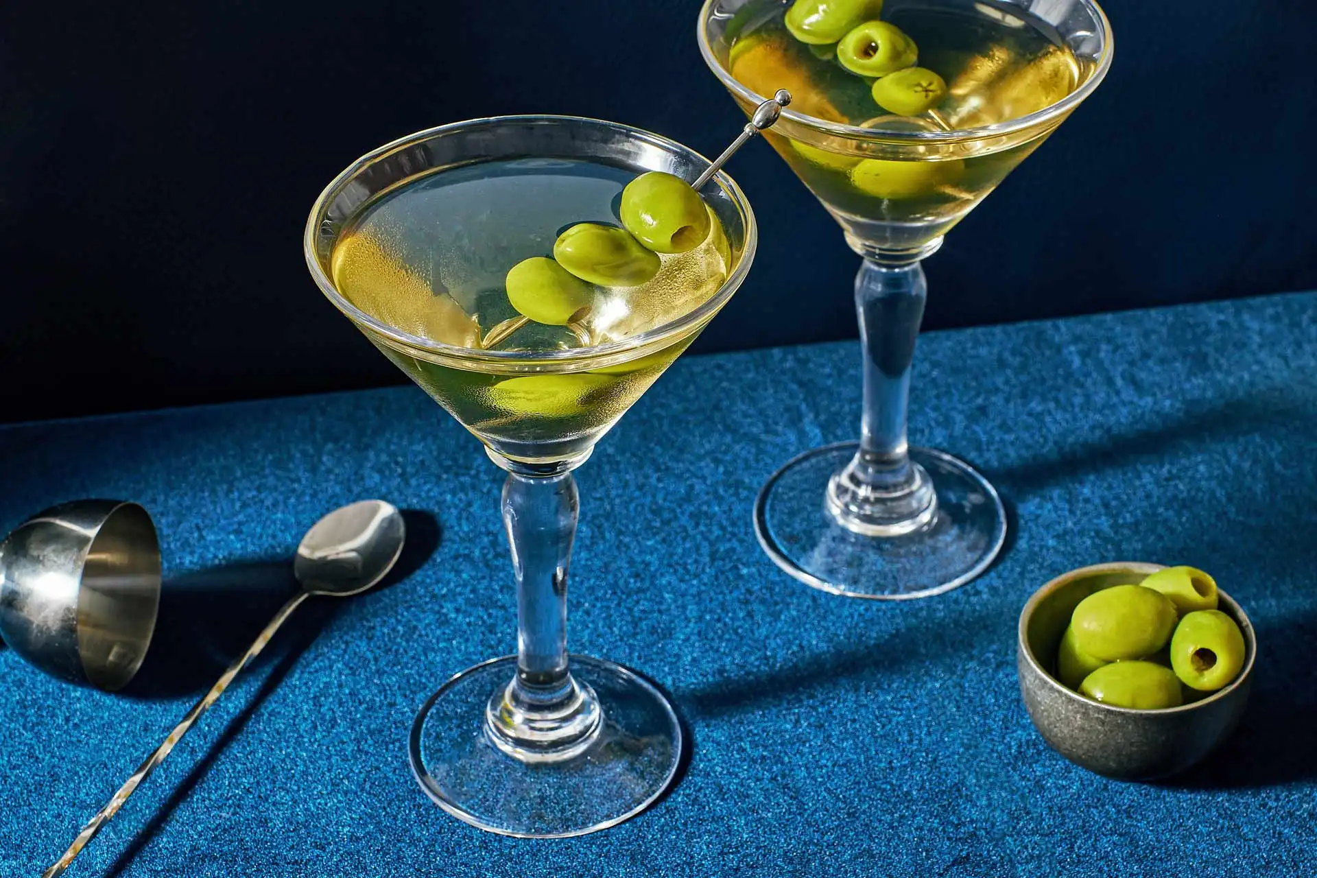 Câu chuyện đằng sau 6 ly cocktail “có gu" nhất quầy bar