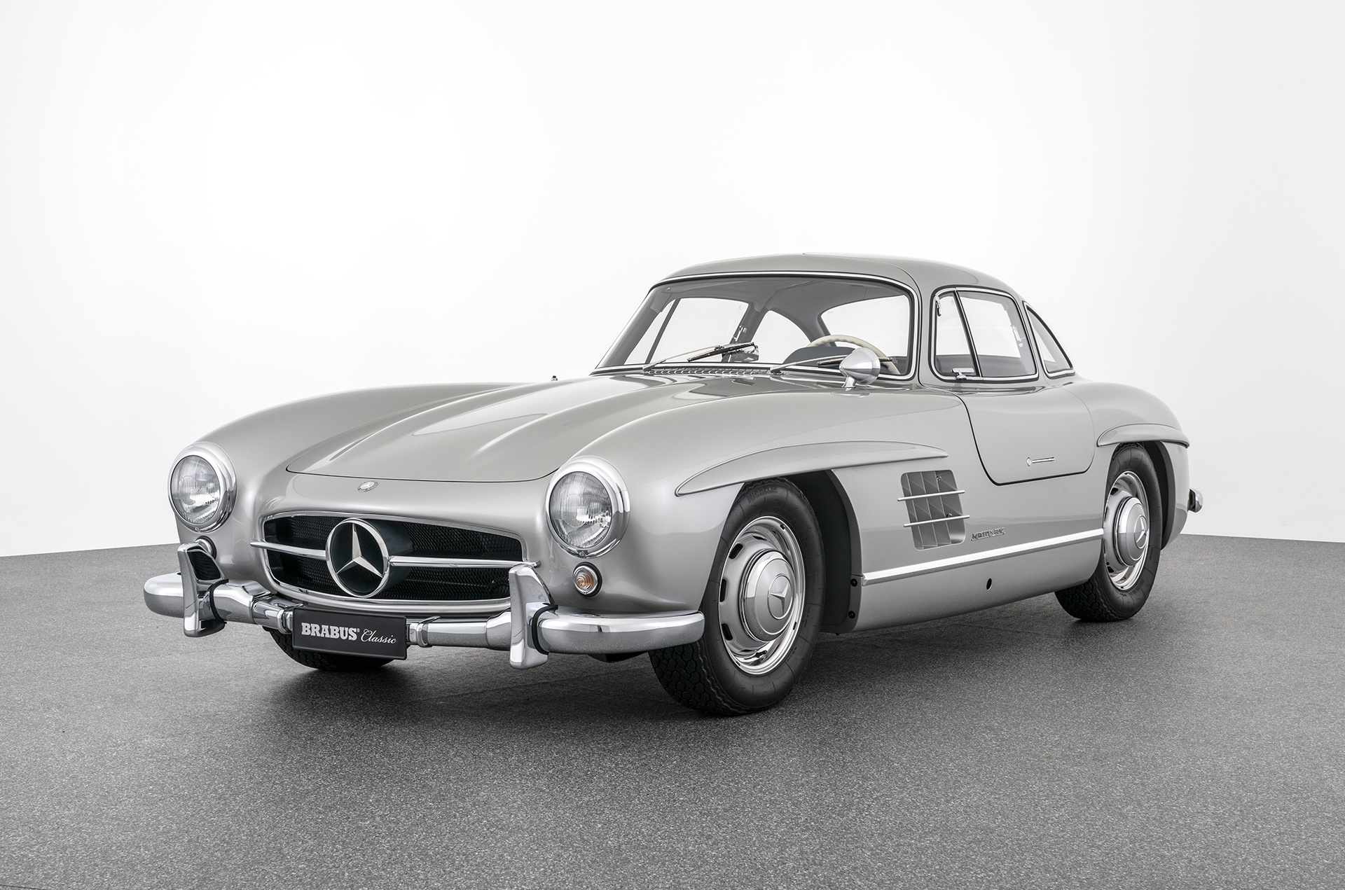 Huyền thoại Mercedes-Benz 300 SL xuất hiện tại Việt Nam?
