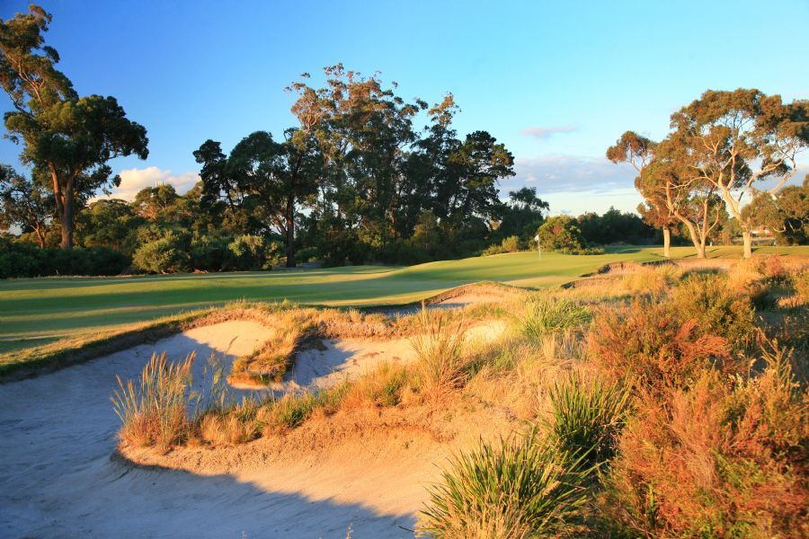 Vòng quanh những sân golf hàng đầu nước Úc