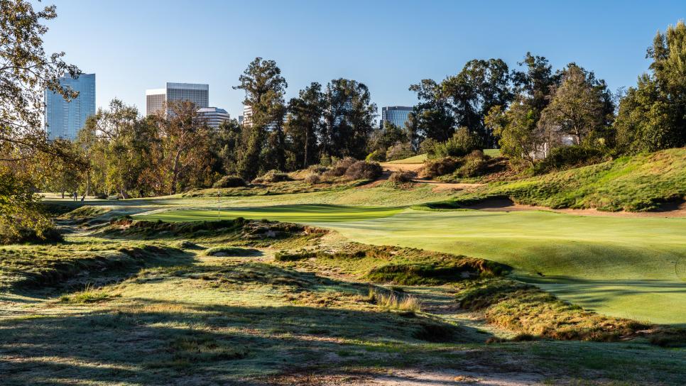 Vòng quanh những sân golf hàng đầu nước Úc
