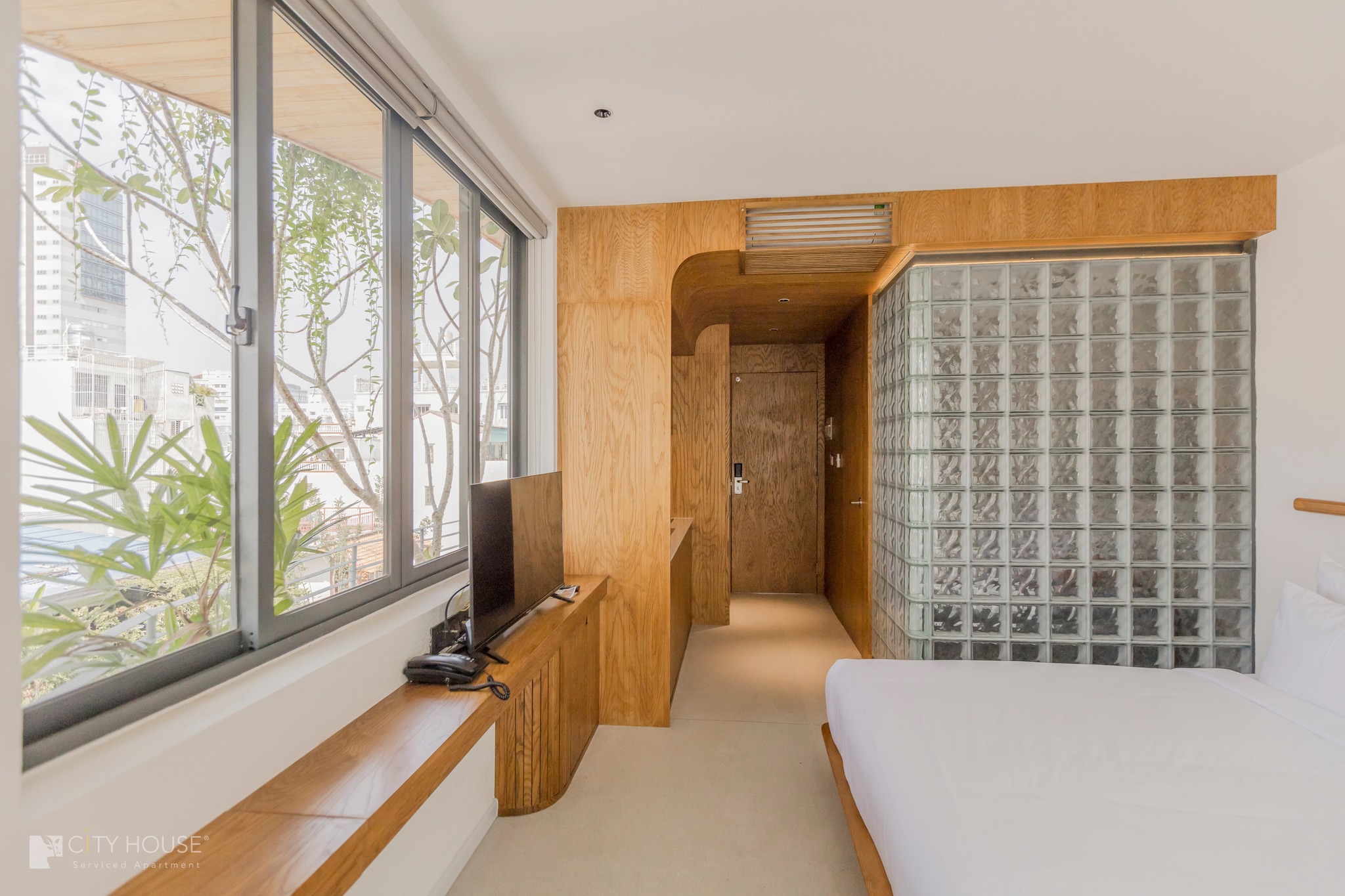 Điểm danh 5 khách sạn hạng sang nổi tiếng tại TP.HCM: Trải nghiệm nghỉ dưỡng không thể bỏ qua!