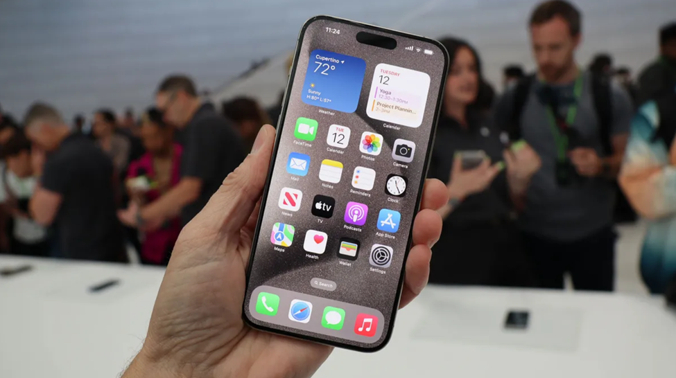 iPhone 16 ra mắt