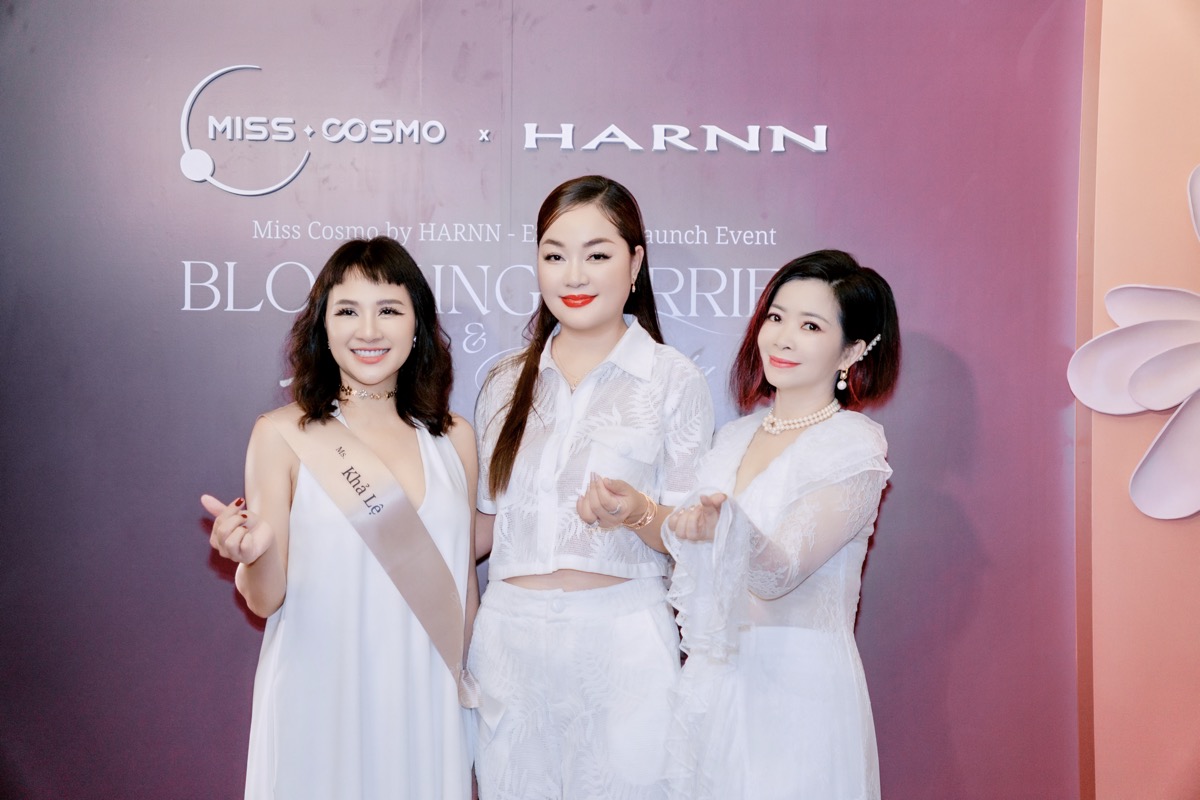 Hoa hậu Hoàng Thanh Nga: từ vẻ đẹp tỏa sáng tại sự kiện mỹ phẩm đến ấm lòng trong hành trình trao quà Trung Thu