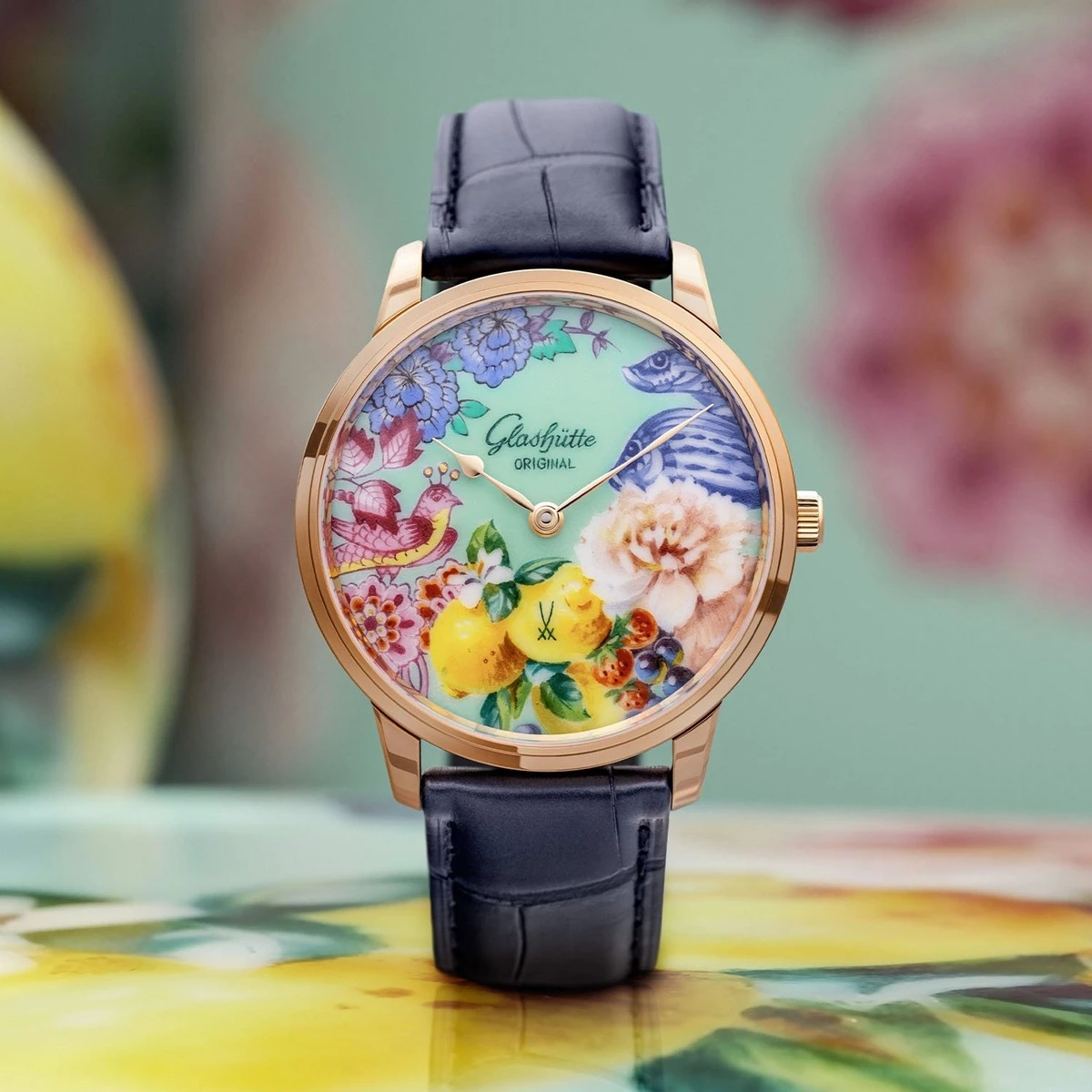 Giọt nước đông cứng 69.000 USD gây chú ý