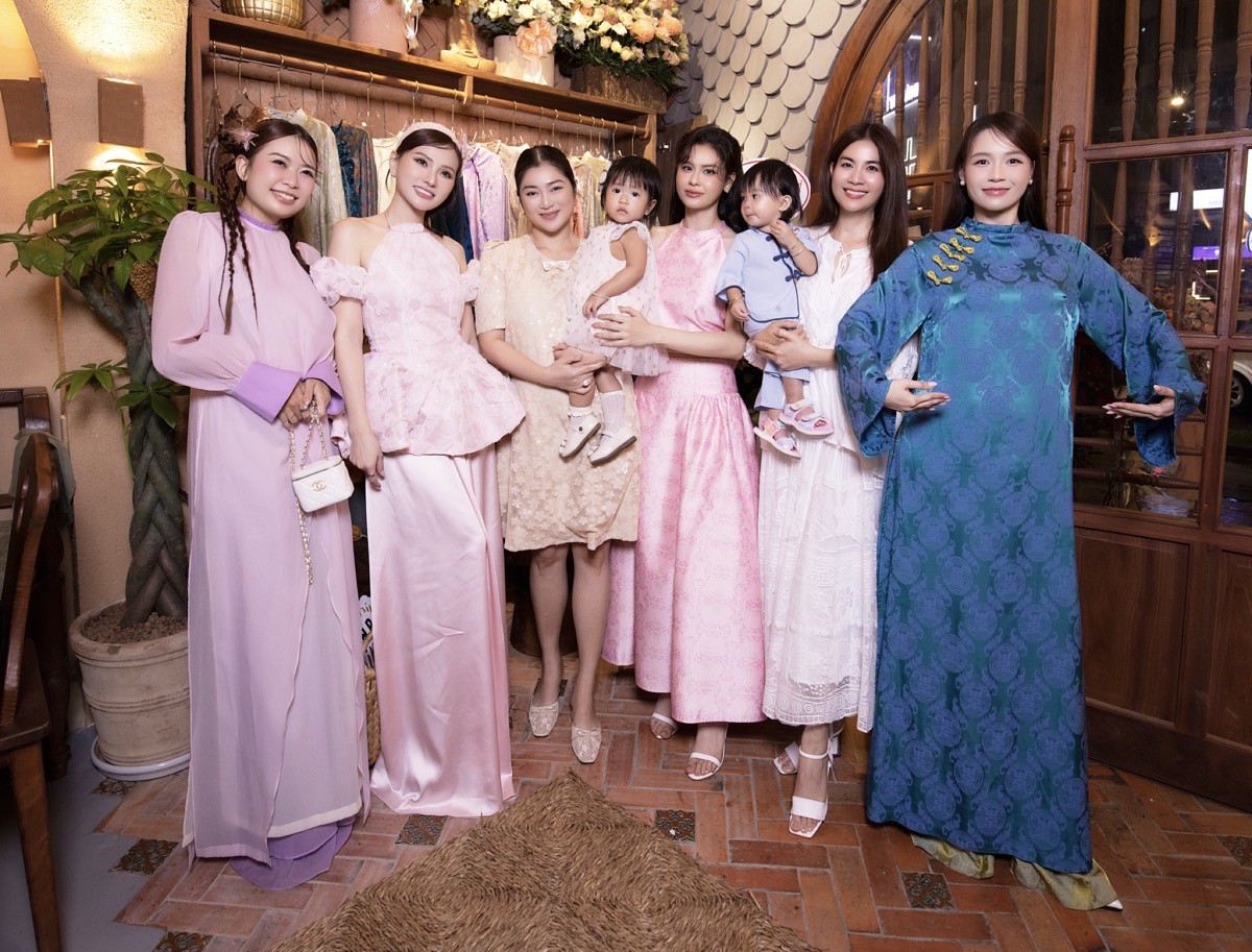 Trương Quỳnh Anh trở thành bà chủ quán chay