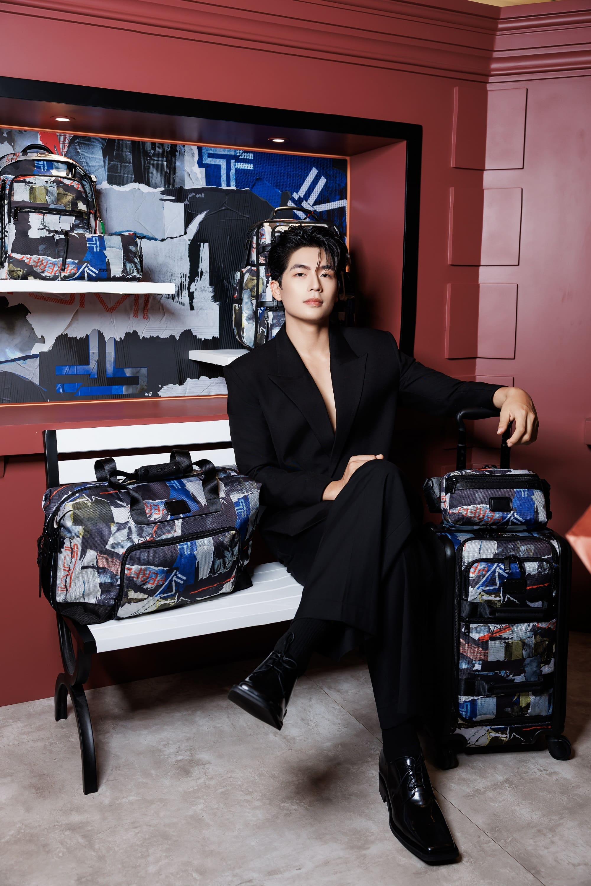 Dàn sao Việt 'bùng nổ' năng lượng New York tại sự kiện TUMI pop-up store