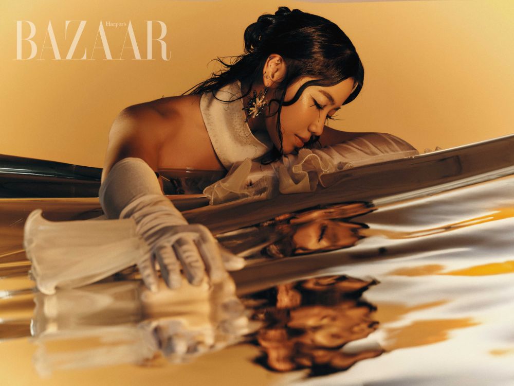 CeCe Trương kể chuyện qua “Những Đường Cong Thẳng Hàng”