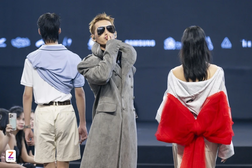 Thời Trend Runway bùng nổ tại TP HCM mở ra kỷ nguyên thời trang số