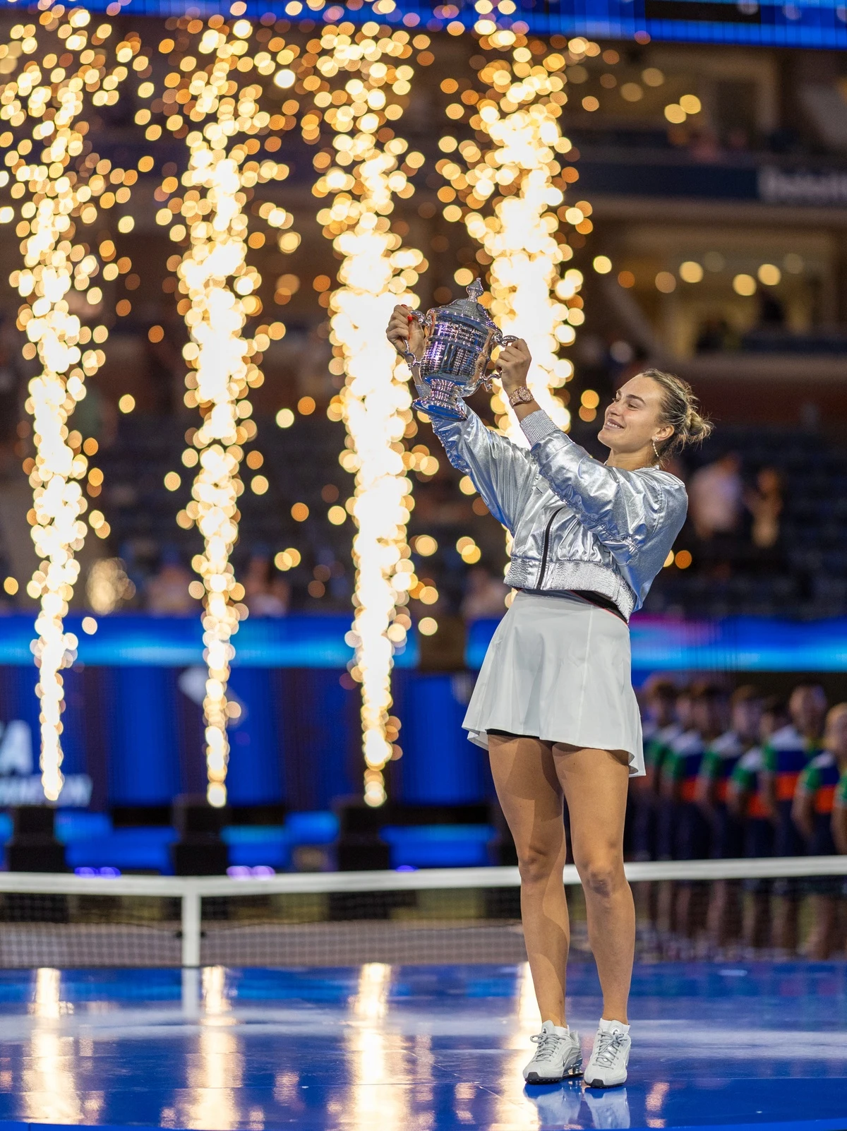 Thứ còn gây chú ý hơn cả cúp vô địch F1, US Open