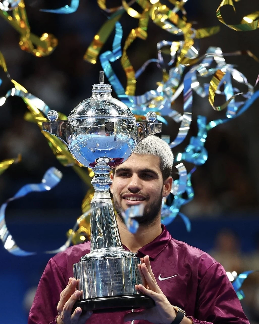 Thứ còn gây chú ý hơn cả cúp vô địch F1, US Open