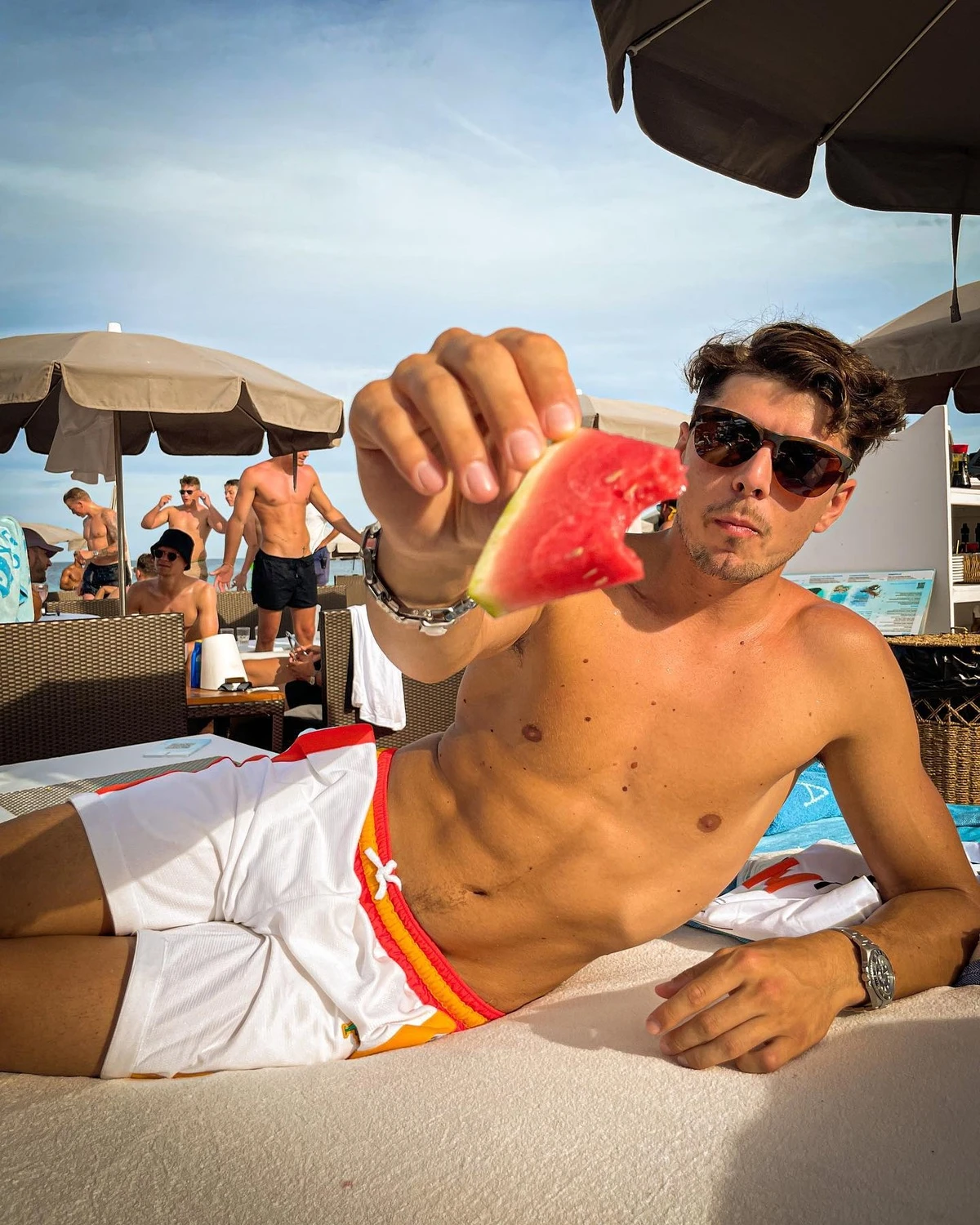 Bộ sưu tập đồng hồ Rolex, Hublot của tay đua Italy 27 tuổi