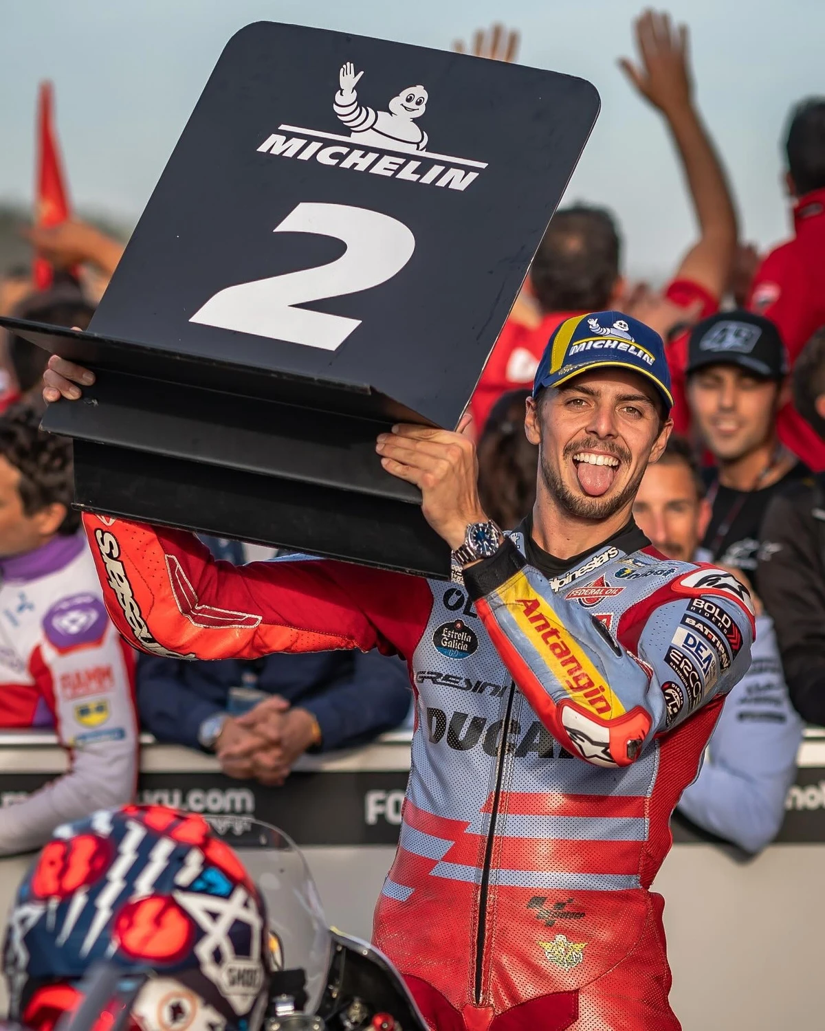 Bộ sưu tập đồng hồ Rolex, Hublot của tay đua Italy 27 tuổi