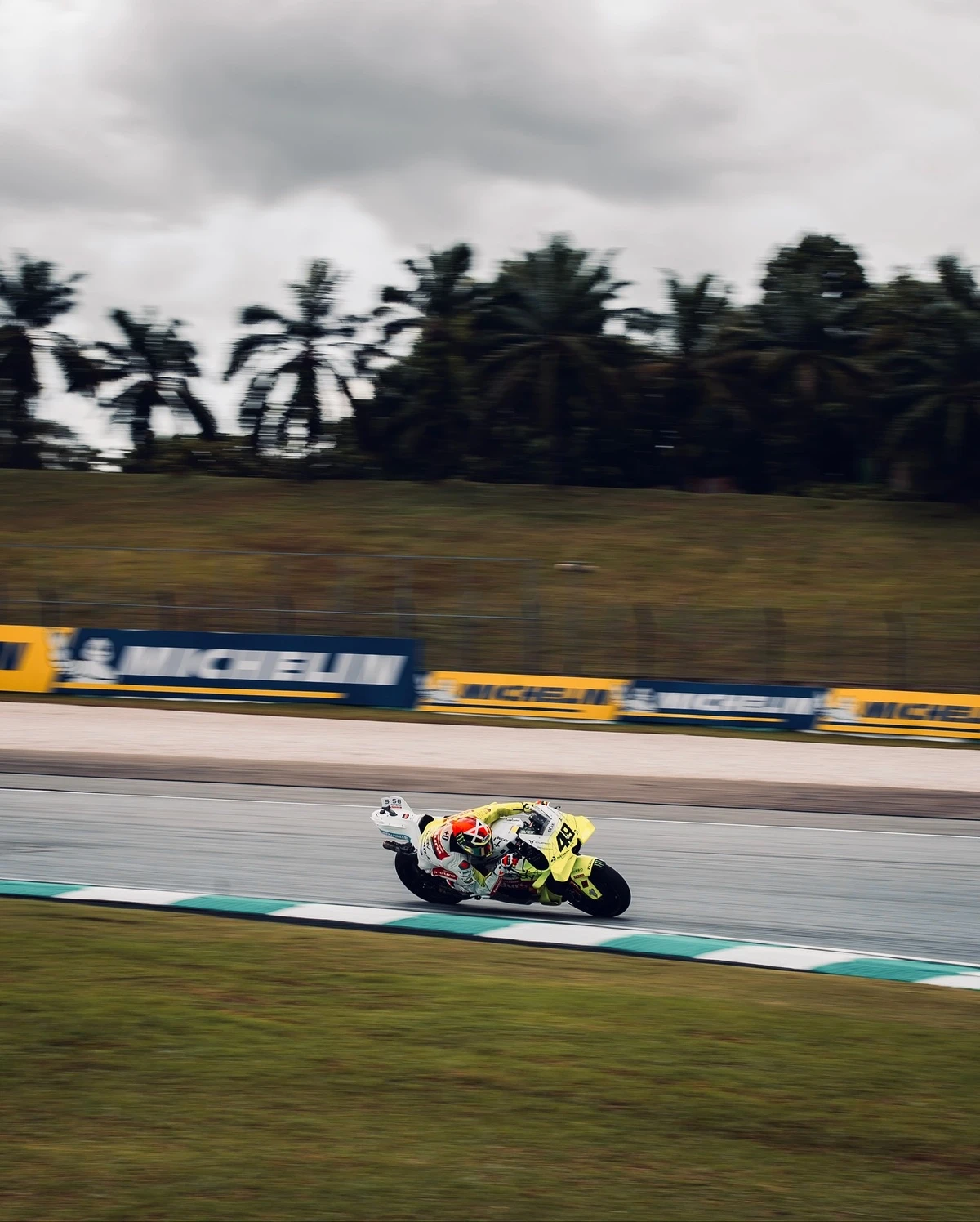 Bộ sưu tập đồng hồ Rolex, Hublot của tay đua Italy 27 tuổi