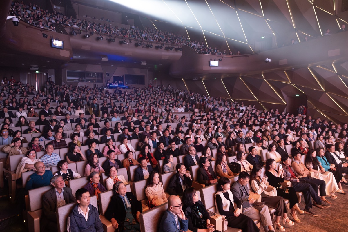“Bài hát Thu về”: Khát khao yêu và sống ngân lên trong giai điệu Dương Thụ