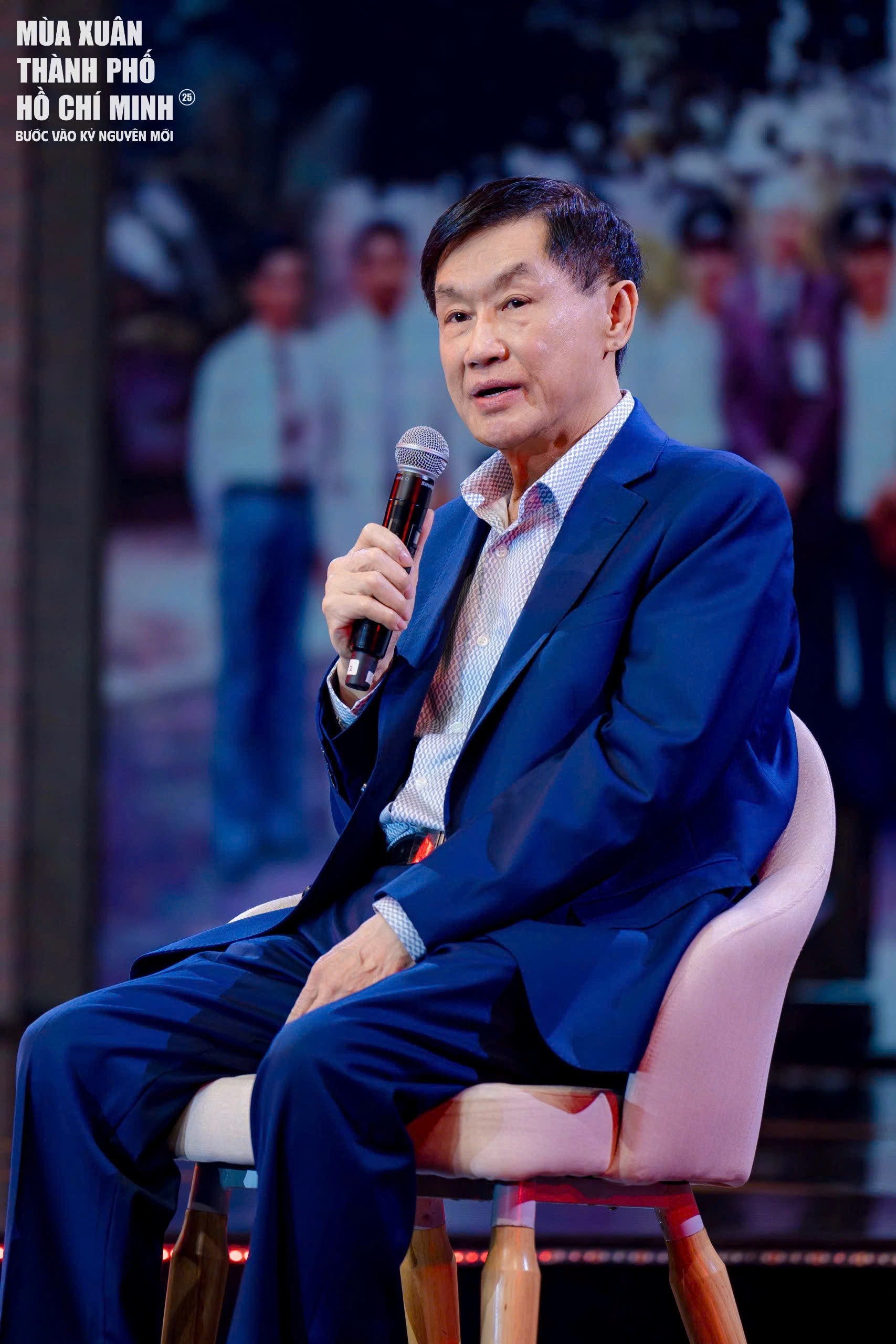 Doanh nhân Johnathan Hạnh Nguyễn