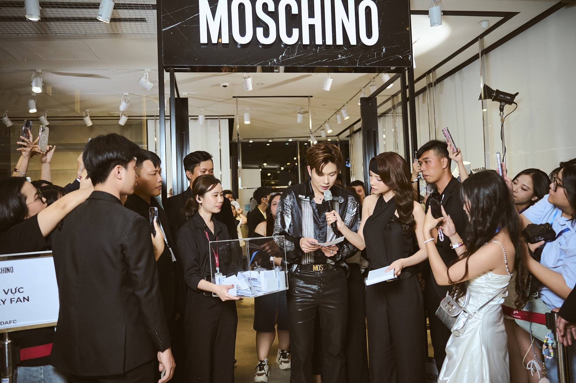 BST Moschino 2025