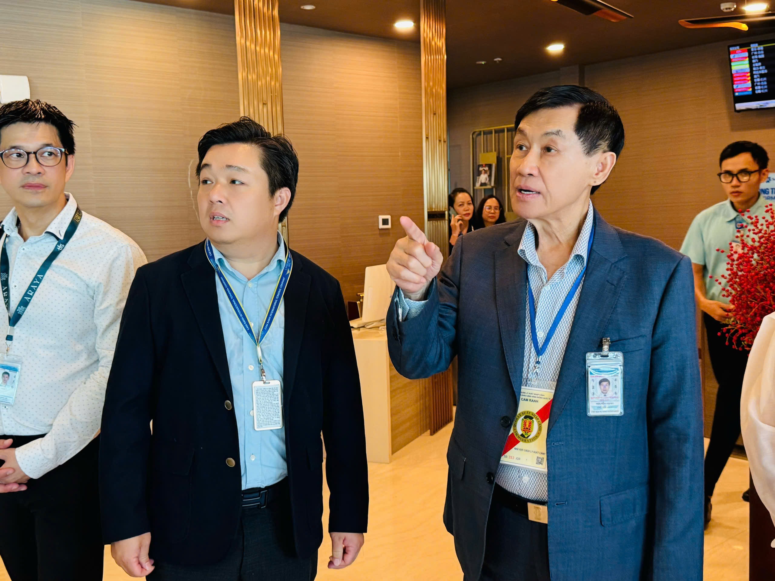 doanh nhân Johnathan Hạnh Nguyễn