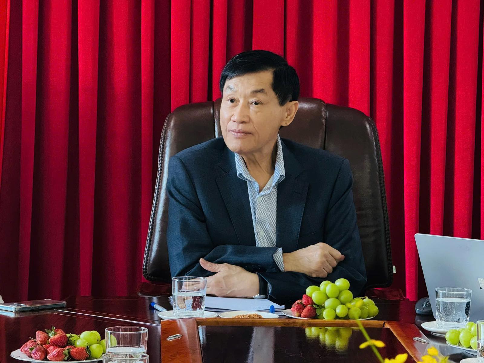 doanh nhân Johnathan Hạnh Nguyễn