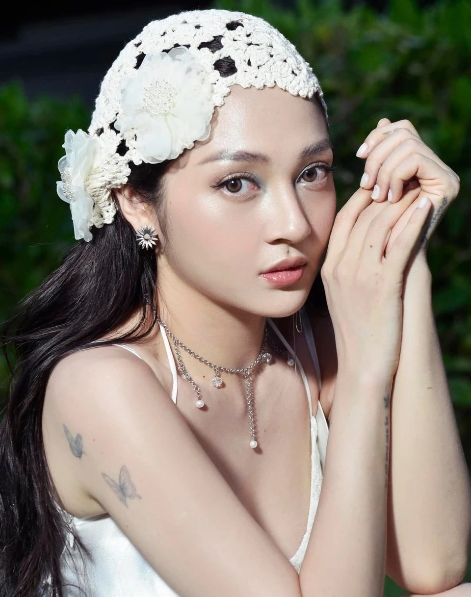 Bảo Anh giữa những tranh luận