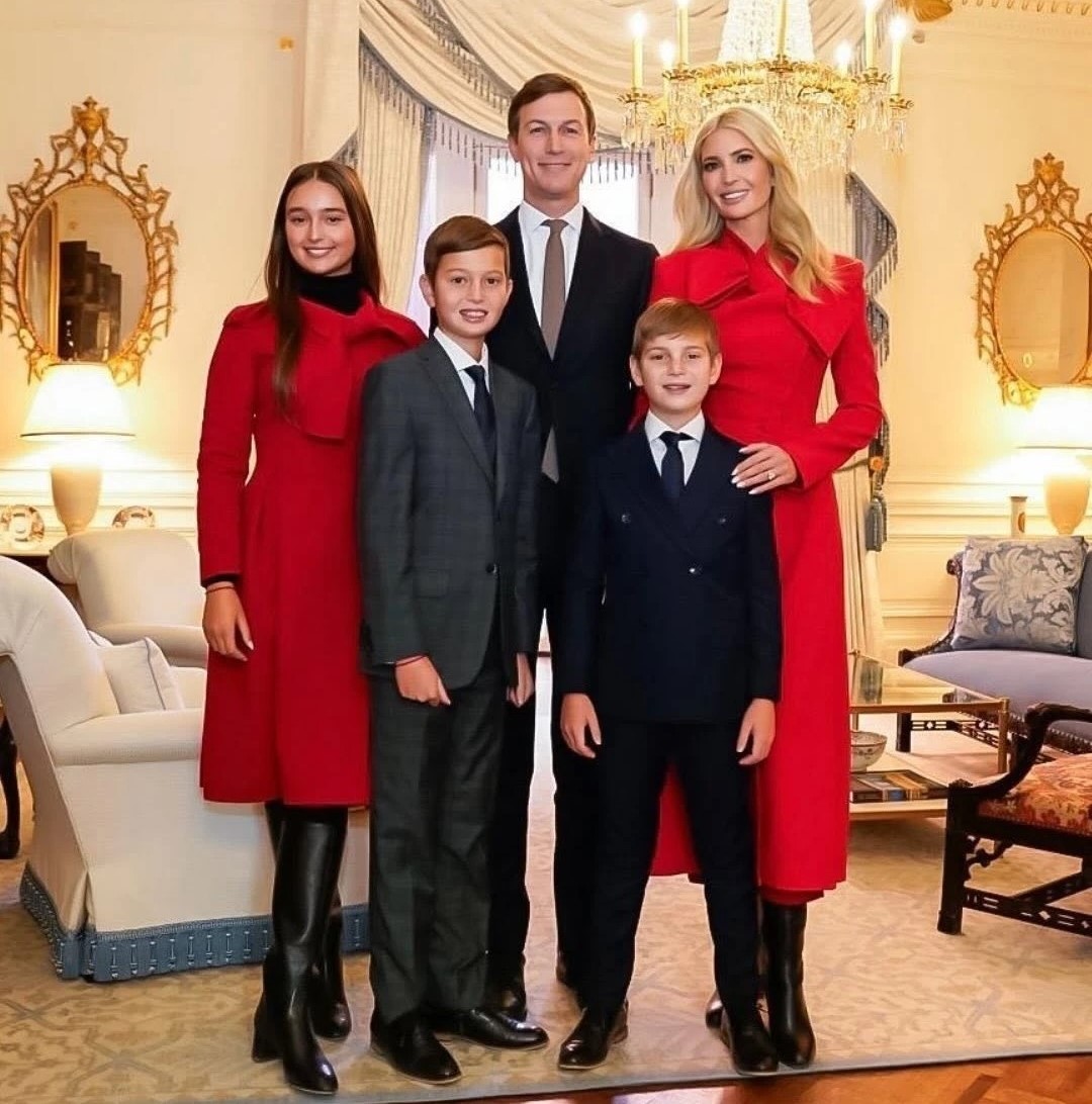 'Thiên thần Nhà Trắng' diện đồ đôi với Ivanka Trump