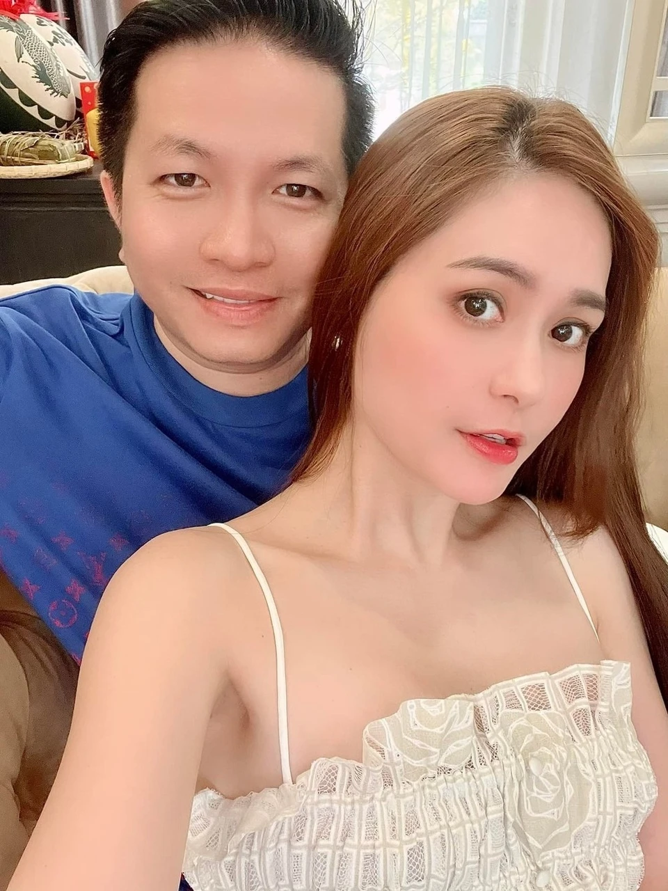 Vợ chồng Đoàn Di Băng bị điều tra vì phân phối mỹ phẩm kém chất lượng