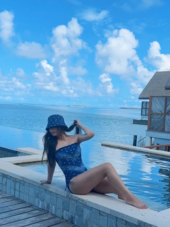 Tuần trăng mật của Ailee cùng Choi Si Hoon tại biệt thự Maldives
