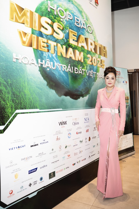 Hoa hậu Hoàng Thanh Nga ký kết tài trợ Hoa hậu Trái đất Việt Nam 2025